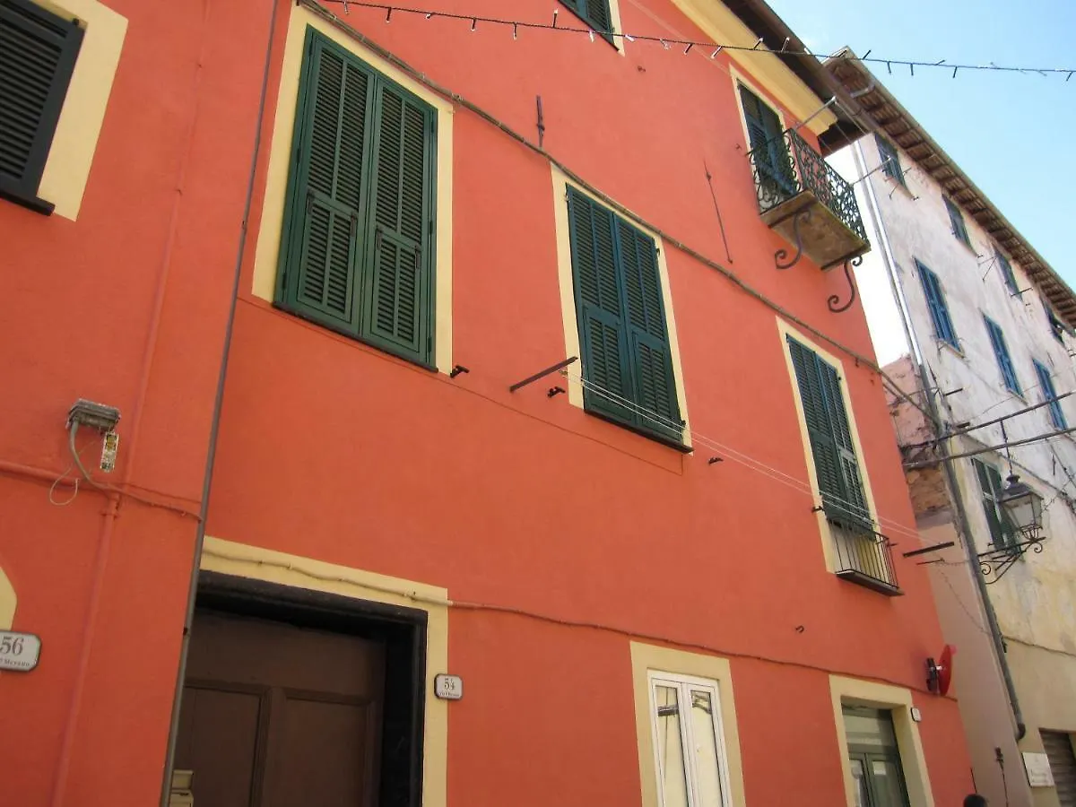 Casa Rossa Apartment Borgomaro