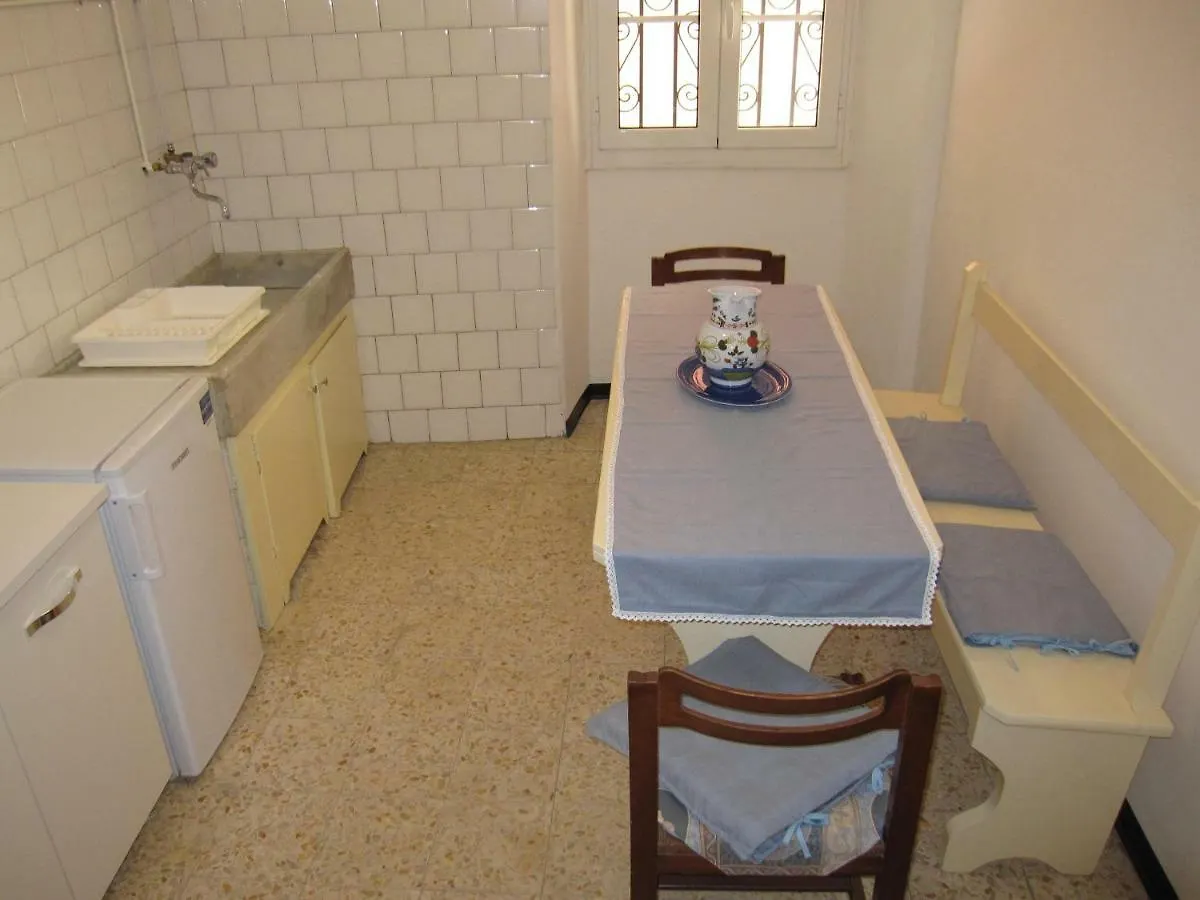 Casa Rossa Apartment Borgomaro