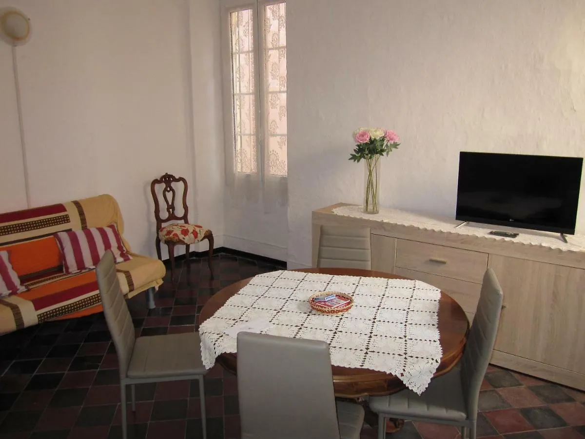 Casa Rossa Apartment Borgomaro